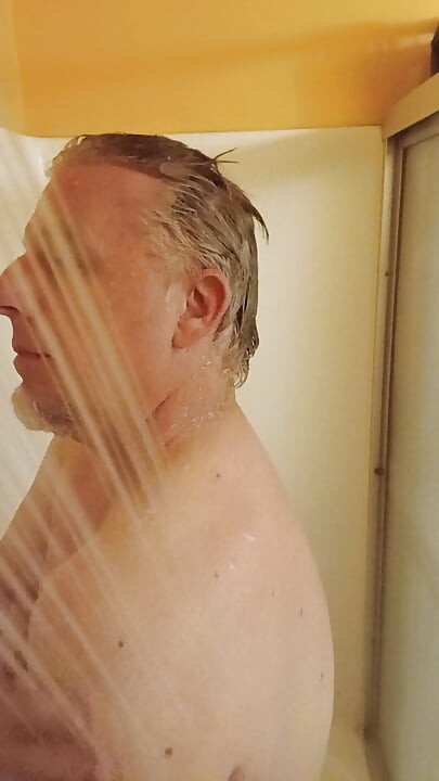 Jericho Cross in the shower