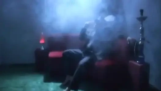 Skinn kandi: adegan 3 menampilkan laurie vargas, leah jaye