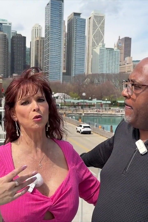 Mrflourish Podcast Di Jeti Laut Chicago Dengan Tetamu Superstar Dewasa Syren De Mer