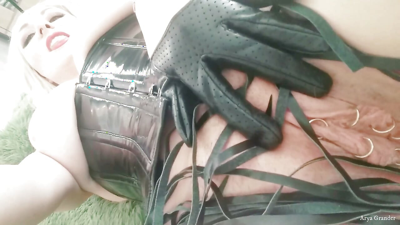 Kobieca dominacja JOI wideo: Arya Grander -blondynka seksowna Domme brudna rozmowa