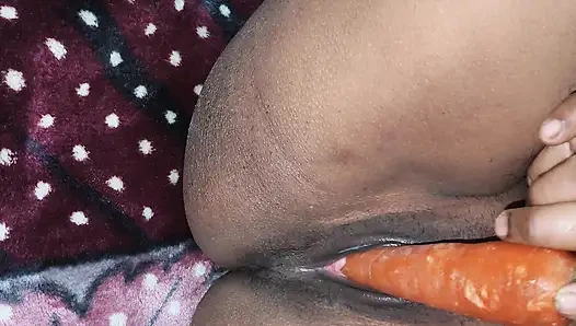 Indian aunty pussy masturbating in residency room sex videos