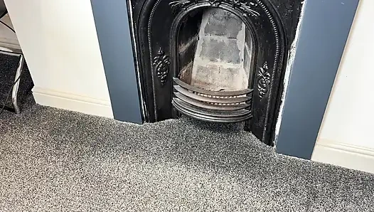 #372 Миссис Зрелая ступнями в своем отеле раздевается для тебя