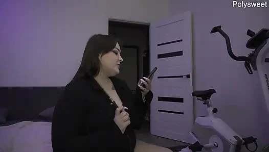 Porno hikayesi - öğretmen tam olarak hatırlayebilmemiz için çiftimizi kırbaçlıyor (kocam için sikişiyor)