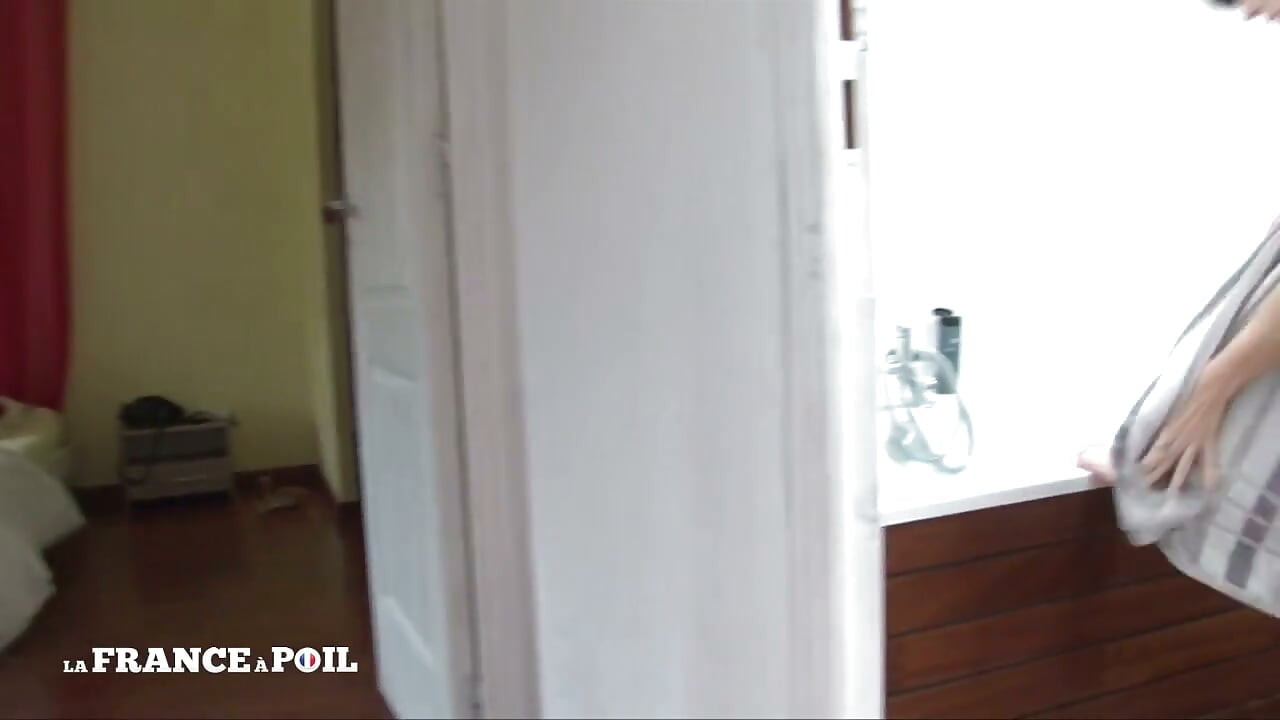 Sie fickt ihren stiefbrud im badezimmer