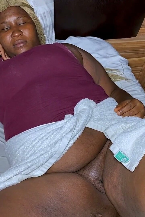 My Thick Neighbor Was Patiently Waiting for My Dick