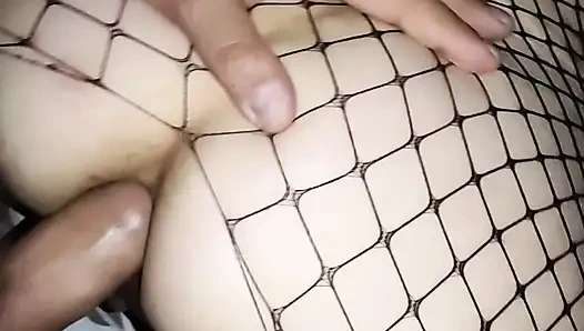 Жена в эротическом нижнем белье в домашнем видео