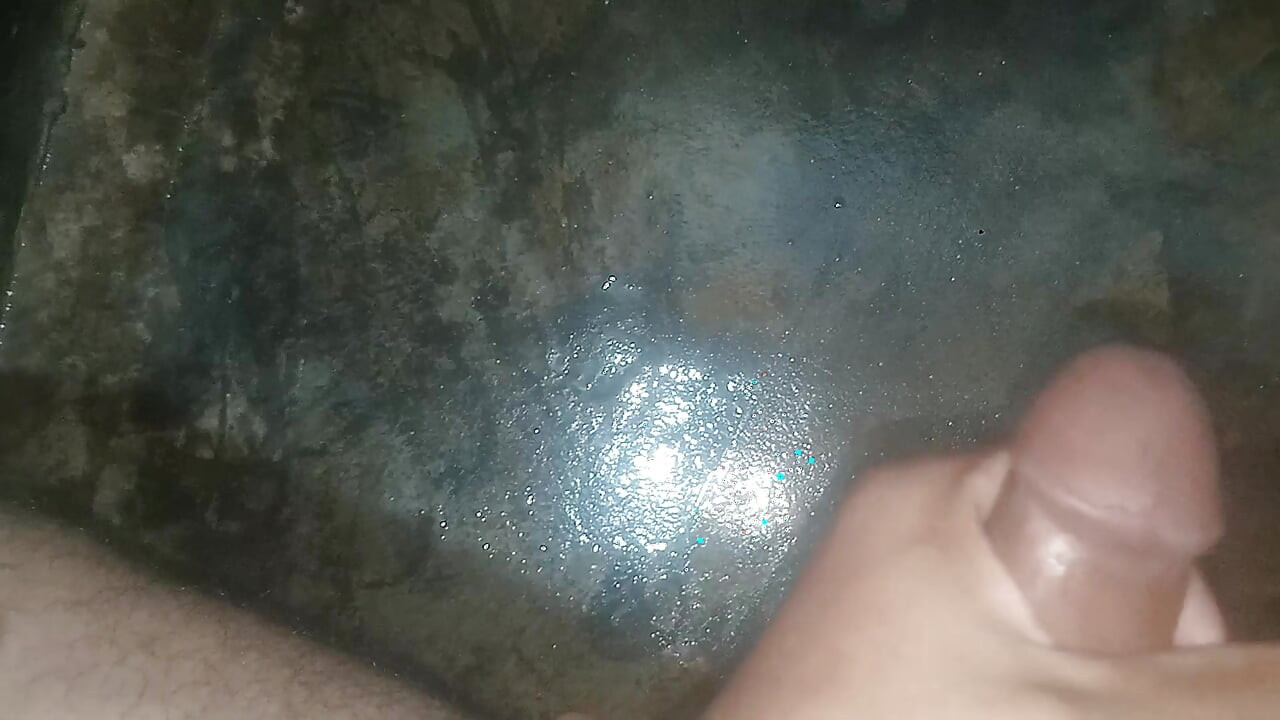 Tuvalette daha önce hiç olmadığı kadar mastürbasyon