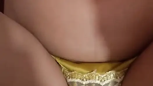 Azgın Devar Yanlışlıkla Yeni Evli Ateşli Videsi Yengeyi Sikiyor