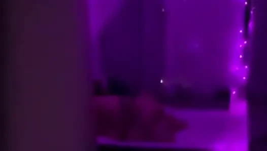 Cuckold spioniert seine Frau aus