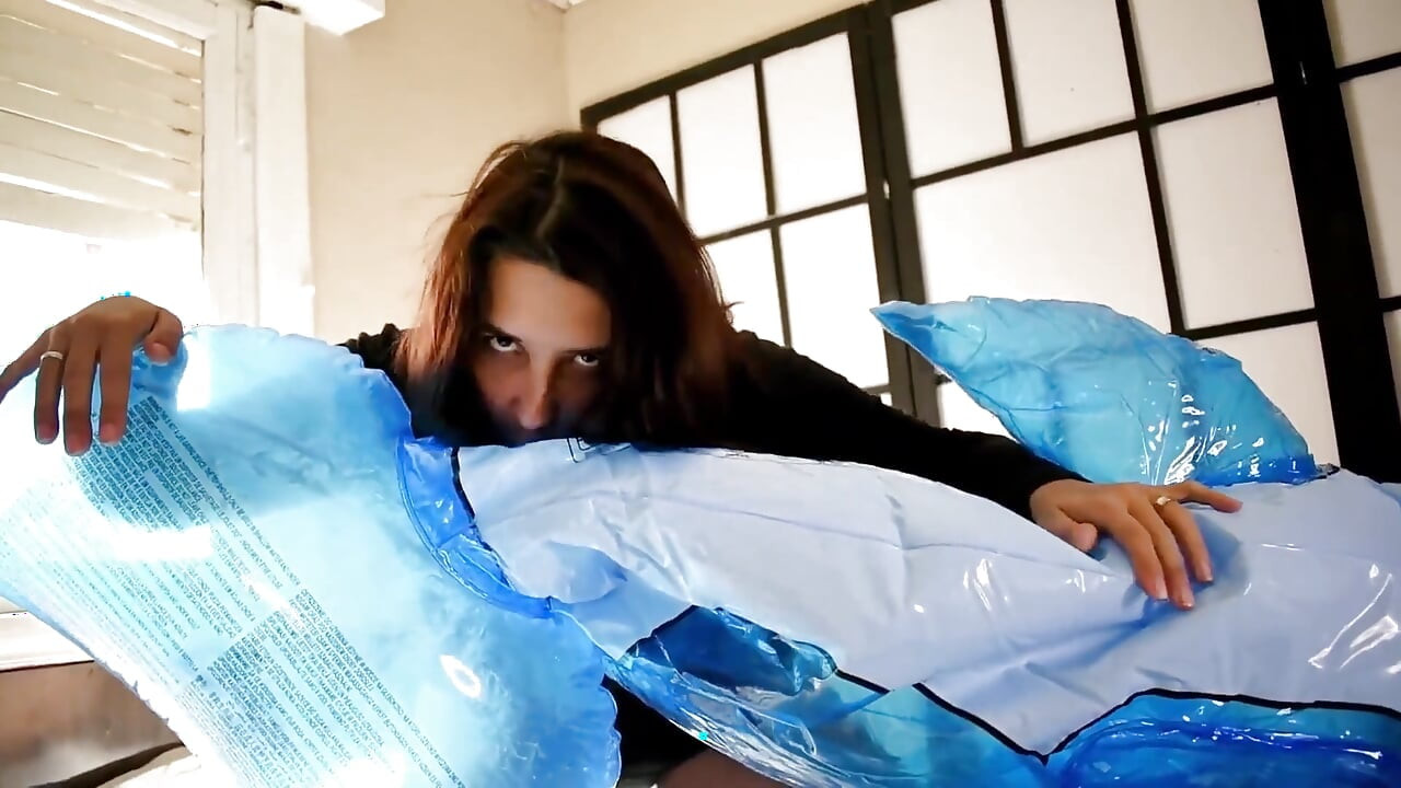 Blue Whale nafukovací rozbalení a deflace - Bunny Looner