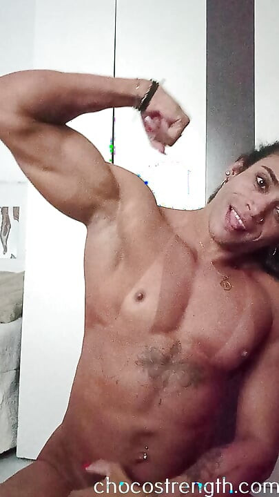 Muskularne mamy nie tylko spędzają czas na siłowni