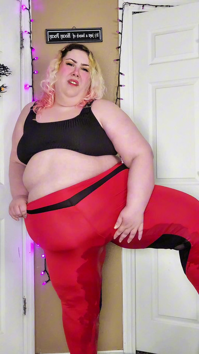 OMG it's EVERYWHERE! My bladder was so full I couldn't hold it anymore.