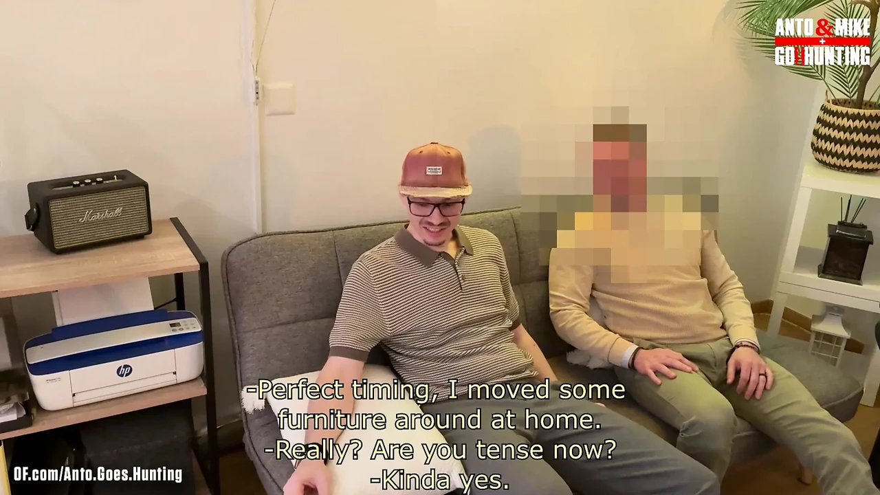 Straight Curious Married Broker Massges Mike and Facefucks Him Until He Cums