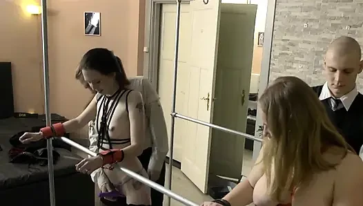 Meliss ve Zoë şaplak yiyor