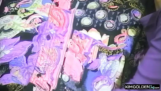 Leidenschaftlicher Oralaustausch mit intensiver Lust