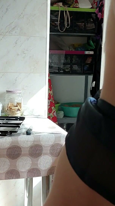 Hot amateur wife undressed cleaning the oven 💕 Milf hairy pussy big nipples | Clip 2