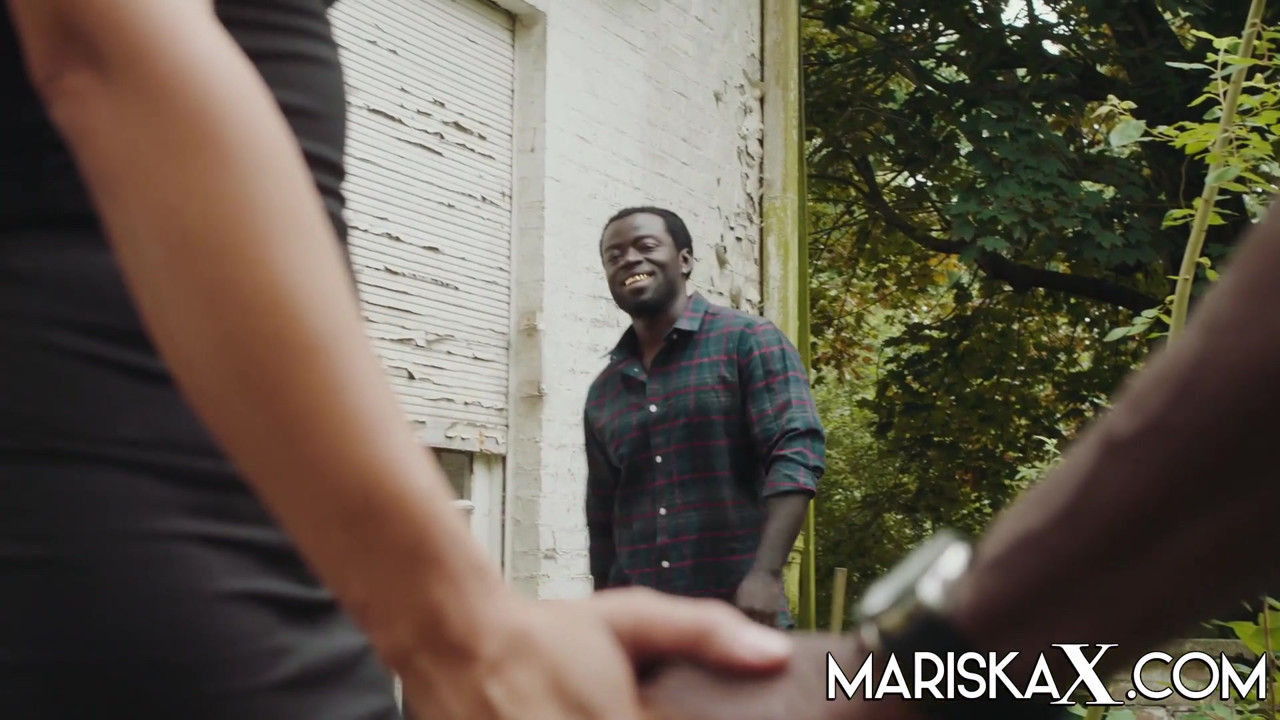 夫がbbcに提供するmariskax mariska