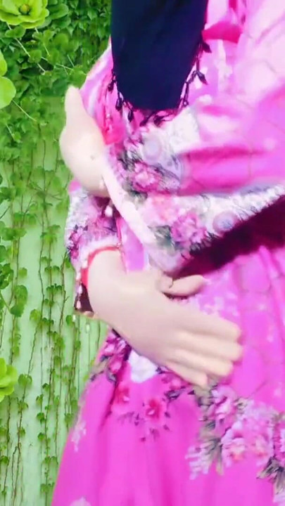 Arobian sexy housewife Romantic sex | Clip 1