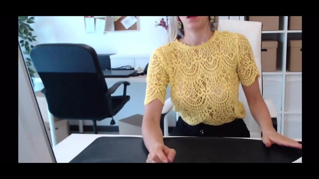 Masturbate in the office 02 (no sound)