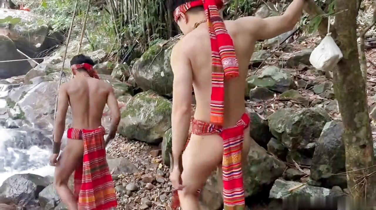 4 Filipino Aboriginal Twinks - Wild Outdoor Foursome in the Jungle