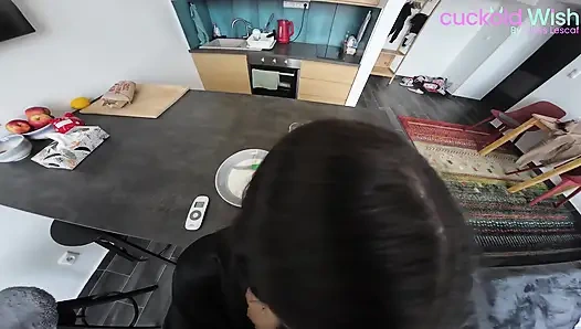 Candie luciani wird in der küche gefickt