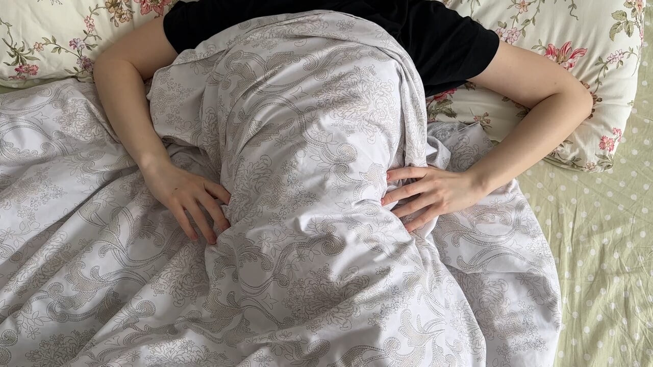 When Parents Are at Work I Fuck My Hot Stepsis