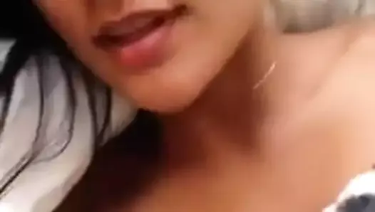 Video sexy ricevuto da amica come regalo di compleanno xx
