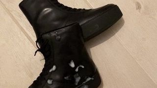 Cum on leather Vagabond shoe