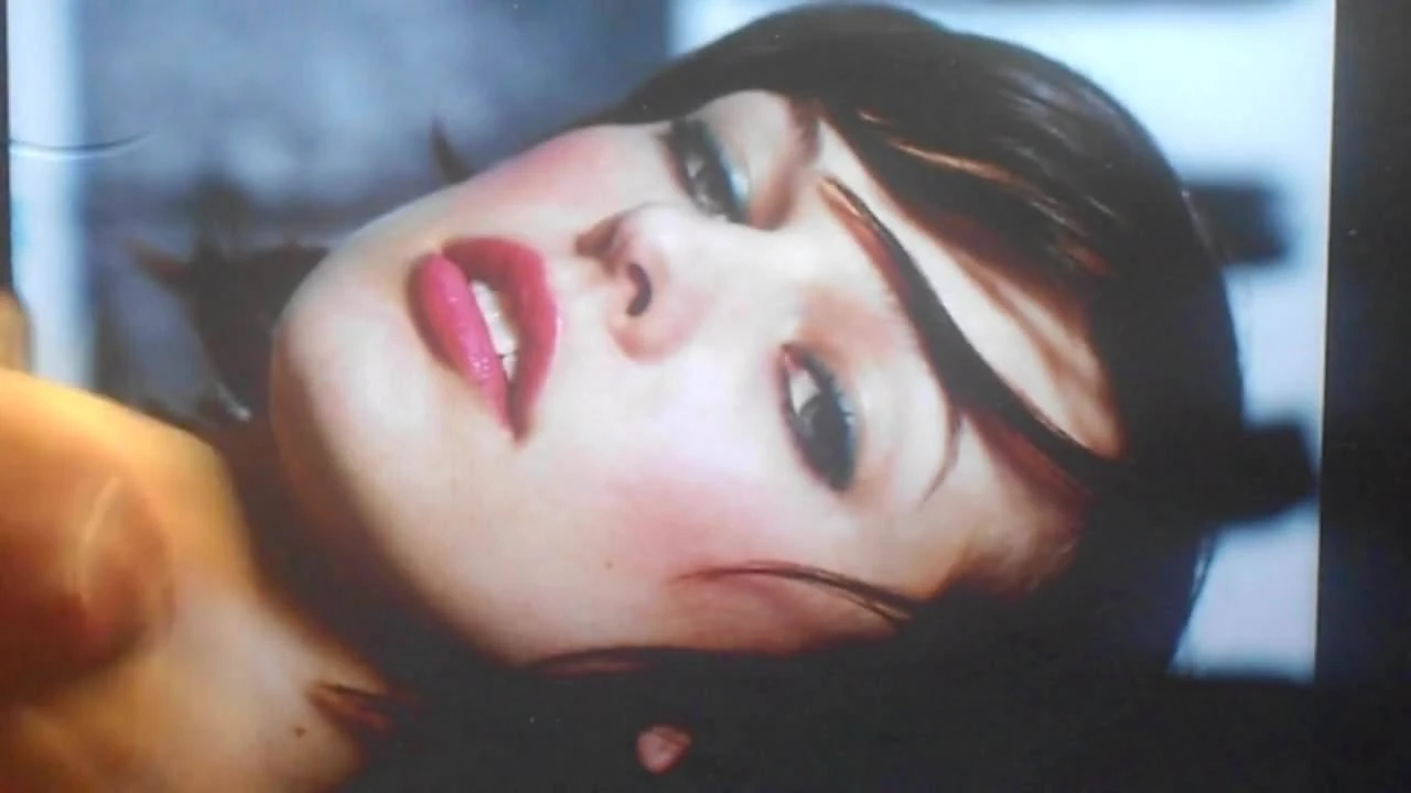 Milla Jovovich (Video 7)