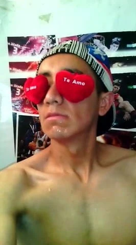 Alex Torres y sus Ojos EnamoradoXXX