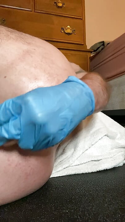 Dương vật giả khiến tôi sa sút và há miệng
