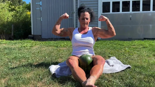 Muscle MILF Kandys Watermelon Crush Domination
