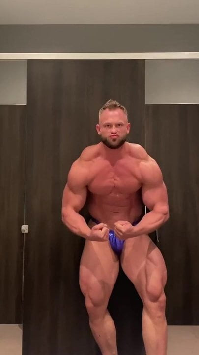 POSING PRACTICE IN BLUE POSERS