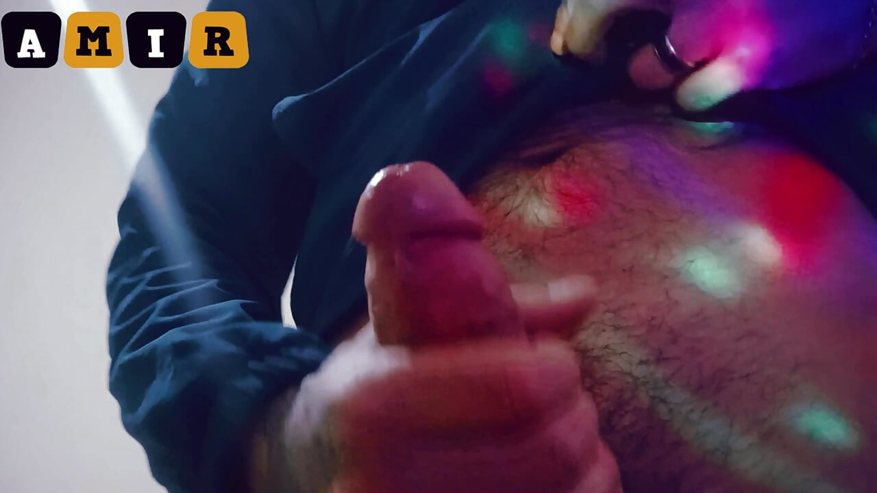 Yalnız erkek edepsiz konuşma mastürbasyonu - büyük kıllı yarak, inleme, titreyen orgazm ve büyük boşalma - fap2it