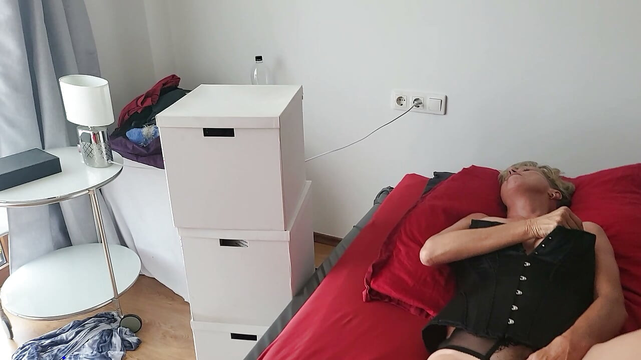 FULL load in the mouth and face