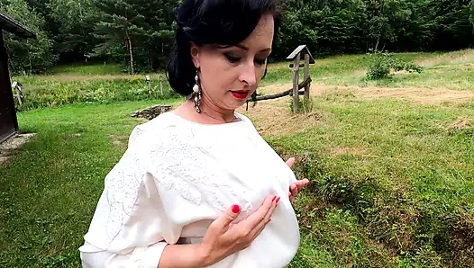 Смешная девушка: часть 1 в 4K