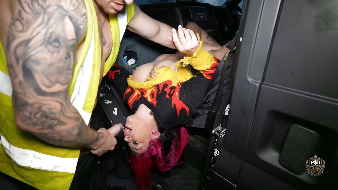 Knocking on the Builder's Van Hayley Quinn Takes the Irish Bull Across the Front Seats (part 2)