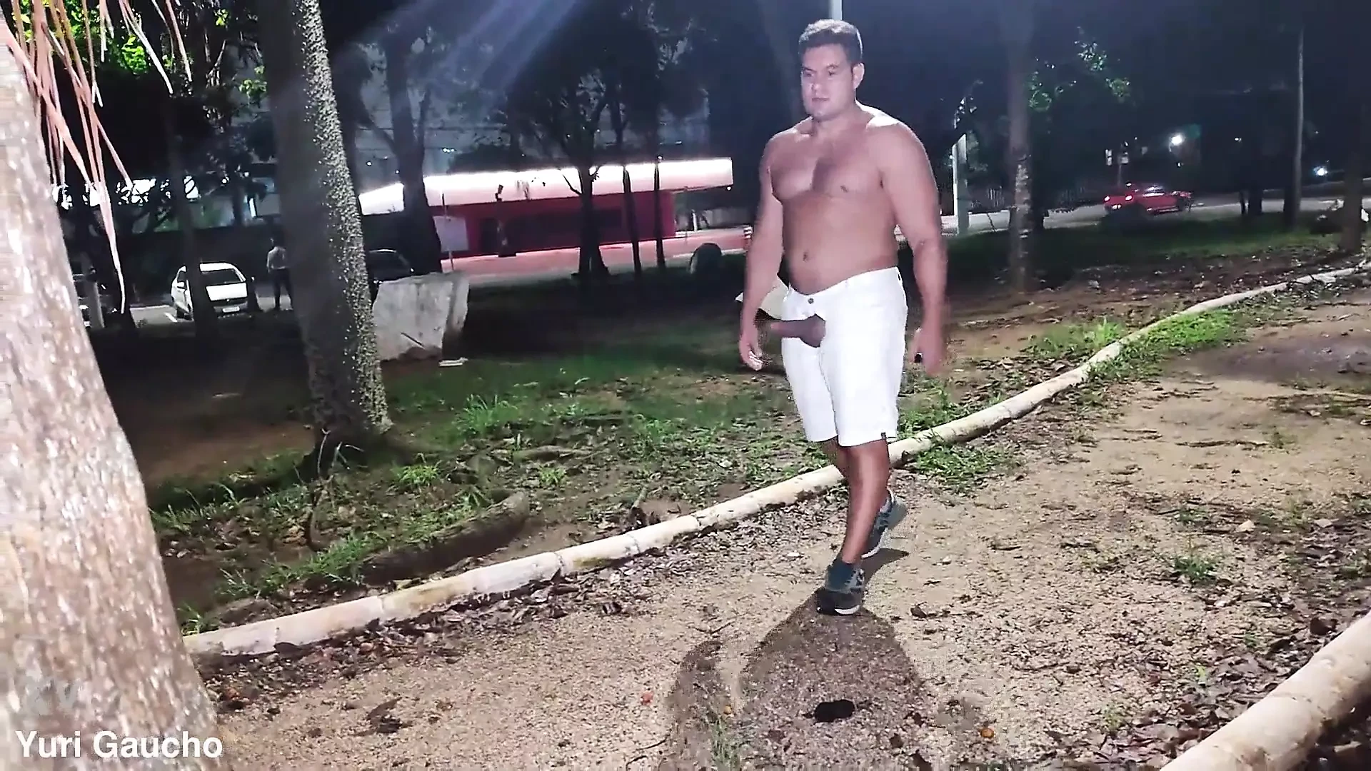Masturbându-se în piață. partea 2