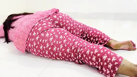 Tamilische 19-jährige sexy stiefschwester mit dickem arsch von punjabi-stiefbruder gefickt, während sie in seinem zimmer ruht - anal abspritzen episode-3