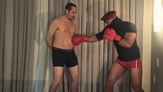 Black Titan - ağır boks mücadelesi