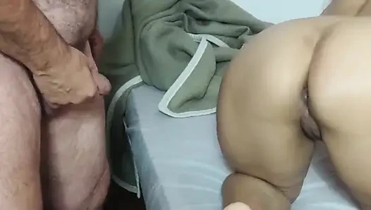 Ngentot ganas pagi-pagi bareng garabas dan olga