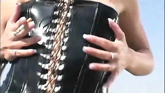 Anal üçlü grup seks