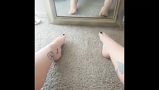 Solo in Front of the Mirror
