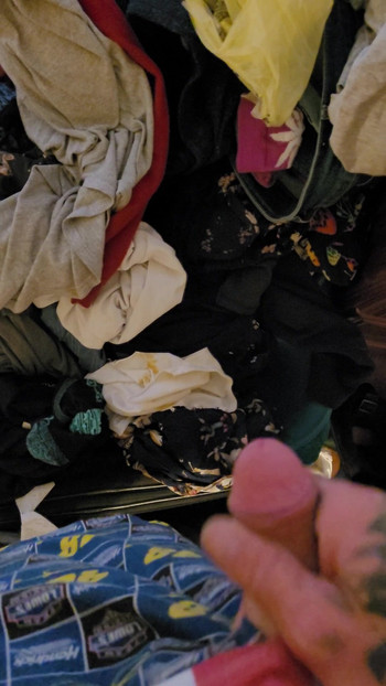 Jerking off on women's socks drawer