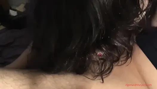 Aku menelan kontolnya seperti aku tidak pernah melihatnya! Pov - nyepong kontol