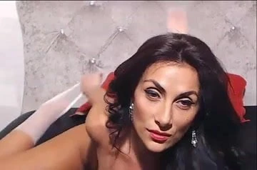 Italian MILF Sexy Soles