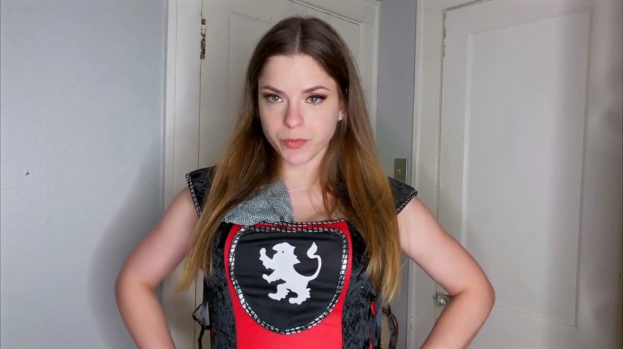 Kat Snow, caballero femenino medieval instrucciones de paja - ¡le espera la sumisión del perdedor en primer plano!