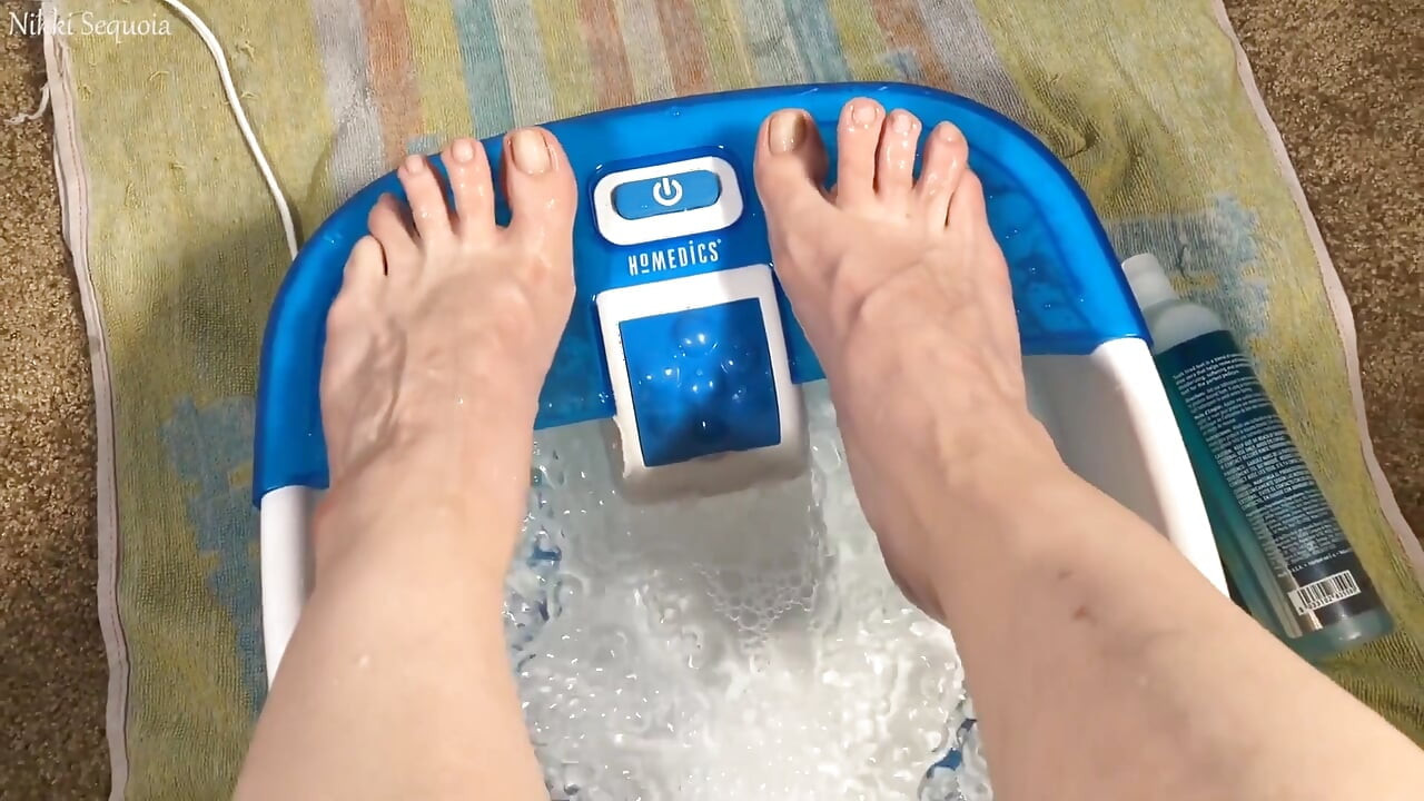 Foot Soak Toe Wiggle