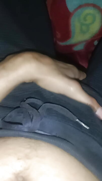 大きな黒いチンコを見せて