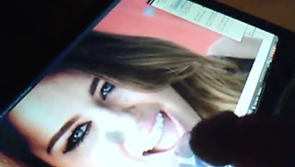 miley üzerinde boşalmak